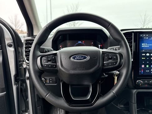 Used 2024 Ford Ranger XLT image 16