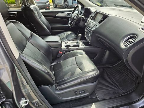 Used 2020 Nissan Pathfinder SL AWD/4WD image 13