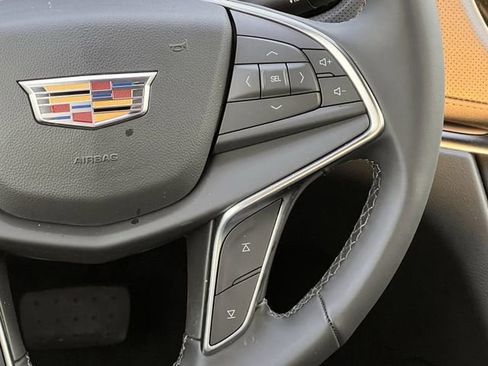 New 2026 Cadillac XT5 Luxury image 13