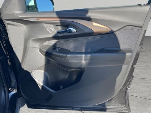 Used 2023 Chevrolet TrailBlazer ACTIV w/ Convenience Package image 35