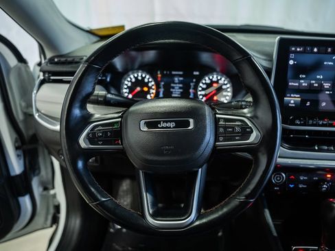 Certified 2022 Jeep Compass Limited AWD/4WD image 30