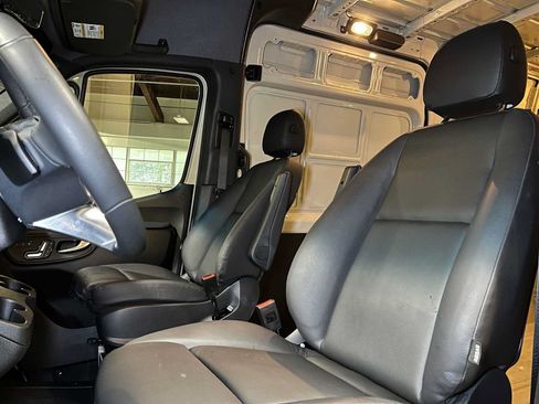 Used 2026 Mercedes-Benz Sprinter 2500 image 25