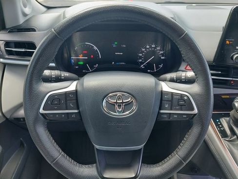 Used 2021 Toyota Sienna XLE w/ XLE Plus Package AWD/4WD image 31
