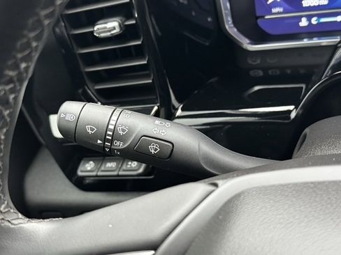 Used 2024 Chevrolet Silverado 2500 ZR2 w/ Technology Package image 29