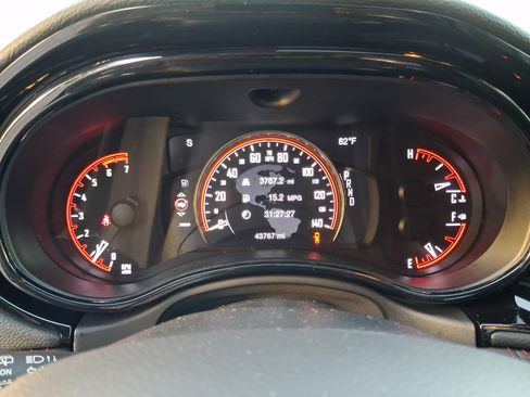Used 2024 Dodge Durango R/T RWD image 17