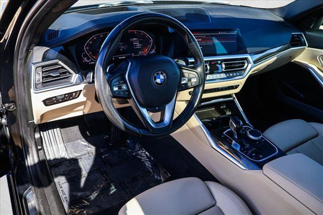 Used 2022 BMW 330i xDrive Sedan w/ Premium Package AWD/4WD image 10