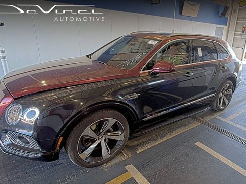Used 2017 Bentley Bentayga AWD/4WD image 1
