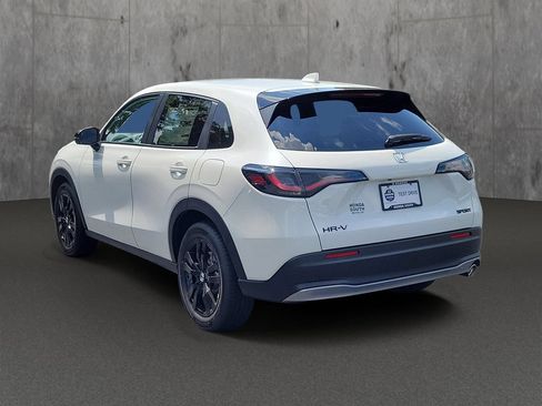 New 2027 Honda HR-V Sport image 4