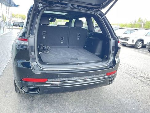 Used 2025 Jeep Grand Cherokee Limited 4xe AWD/4WD image 26
