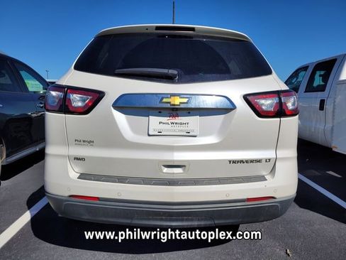 Used 2016 Chevrolet Traverse LT image 4