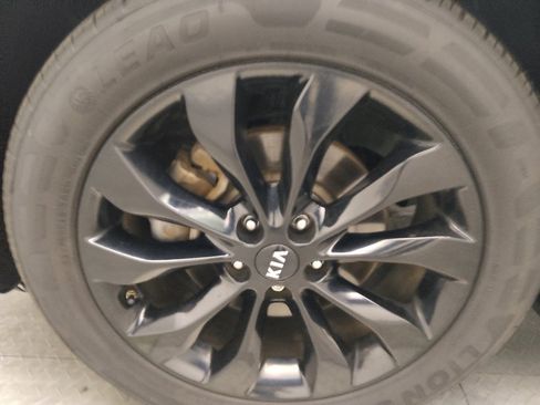 Used 2020 Kia Sorento S AWD/4WD image 31