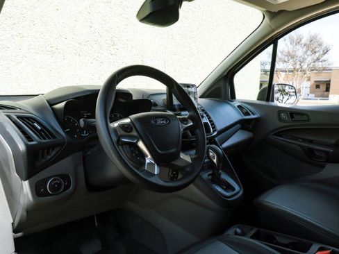 Used 2023 Ford Transit Connect XL image 2