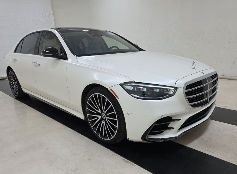 Used 2023 Mercedes-Benz S 580 4MATIC Sedan image 1