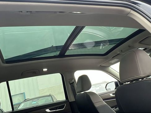 New 2026 Volkswagen Atlas SEL image 13