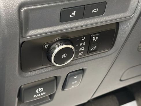 Used 2023 Ford Expedition Max Limited image 10