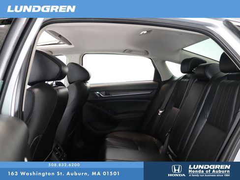 Used 2021 Honda Accord Touring image 17