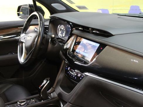 Used 2022 Cadillac XT6 Premium Luxury w/ Platinum Package AWD/4WD image 10