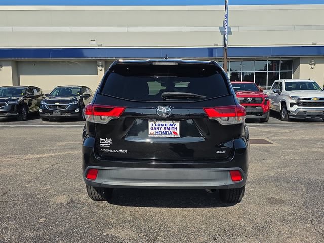 Used 2018 Toyota Highlander XLE FWD image 5