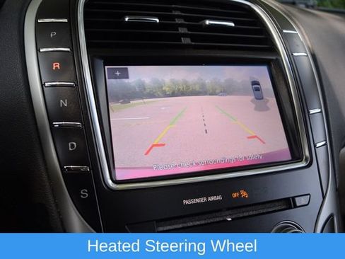 Used 2019 Lincoln Nautilus Select FWD image 10