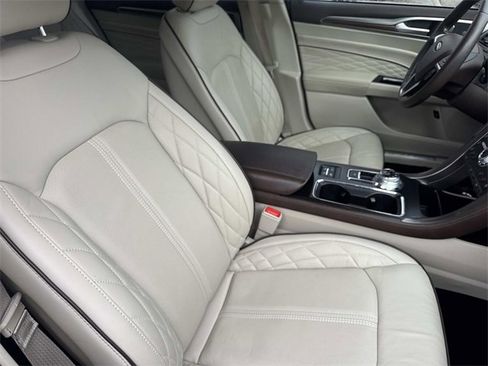 Certified 2018 Ford Fusion Energi Platinum image 36