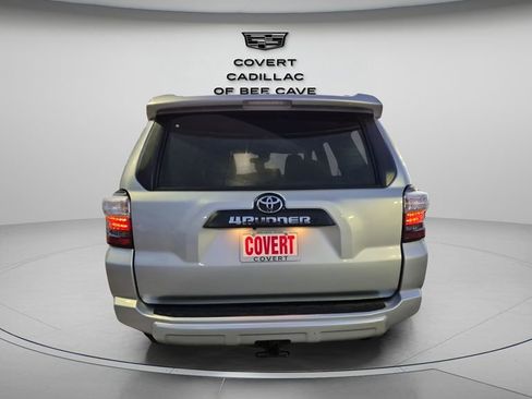 Used 2024 Toyota 4Runner TRD Off-Road image 8