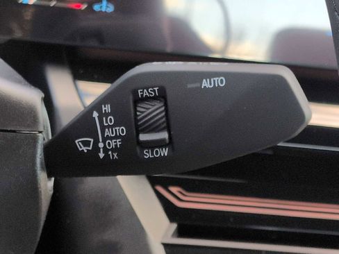 New 2026 BMW 530i xDrive w/ M Sport Package image 28