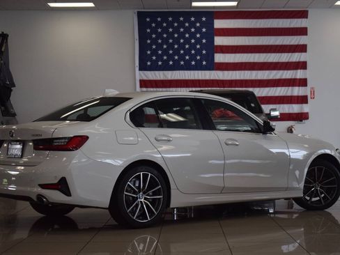 Used 2019 BMW 330i Sedan w/ Driving Assistance Package RWD image 28
