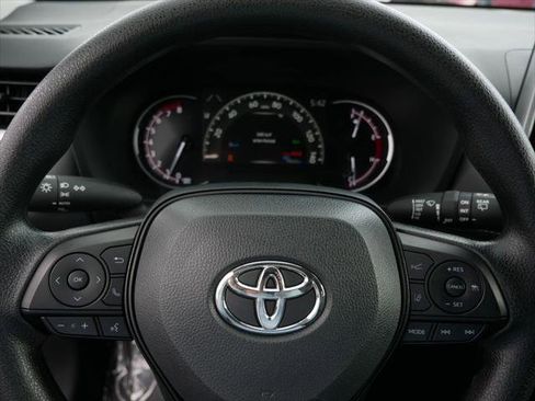 Certified 2025 Toyota RAV4 XLE AWD/4WD image 25