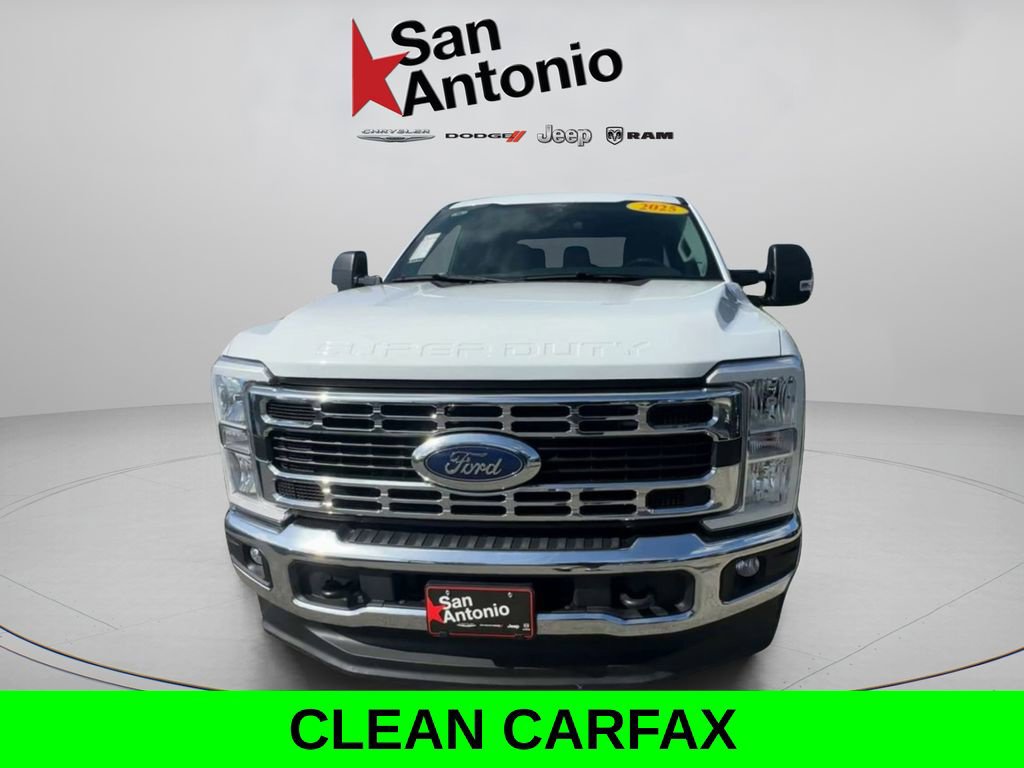 Used 2025 Ford F250 XLT AWD/4WD image 3