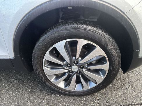 Used 2022 Buick Encore Preferred w/ Safety Package image 12