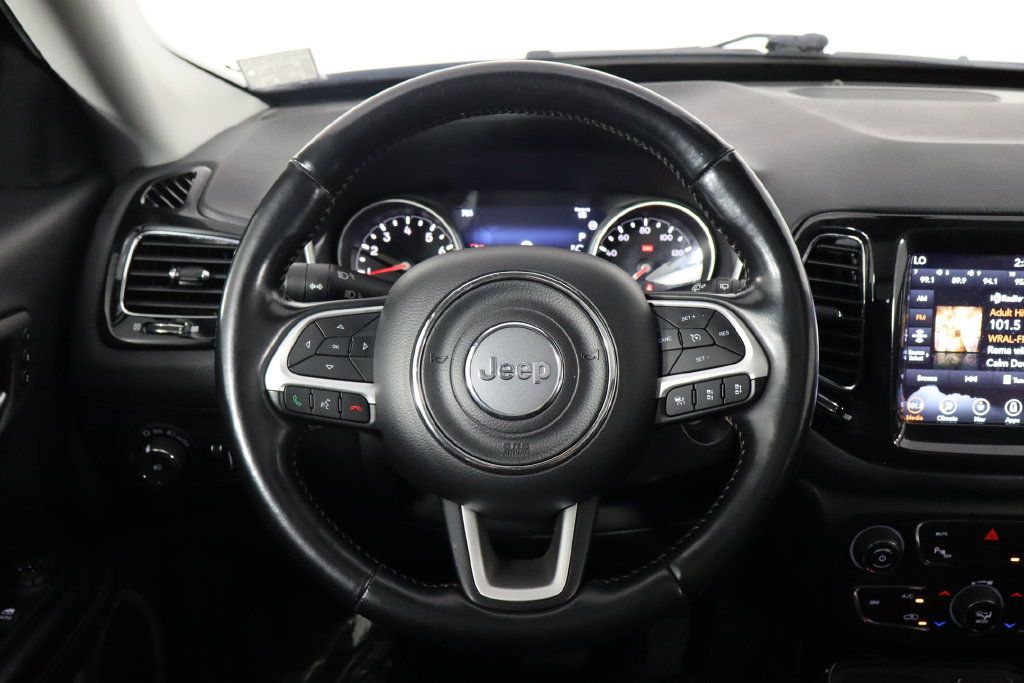 Used 2021 Jeep Compass Limited w/ Sun and Sound Group AWD/4WD image 7