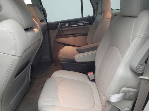Used 2017 Buick Enclave Leather FWD image 18