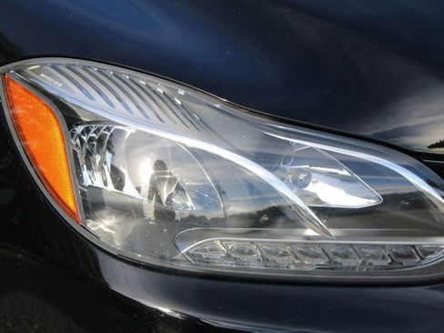 Used 2014 Mercedes-Benz E 350 Sedan image 29