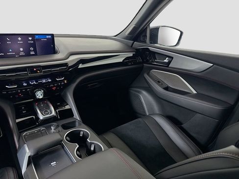 Used 2023 Acura MDX A-Spec image 24