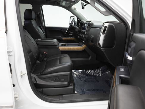 Used 2018 Chevrolet Silverado 1500 LTZ w/ LTZ Plus Package image 29