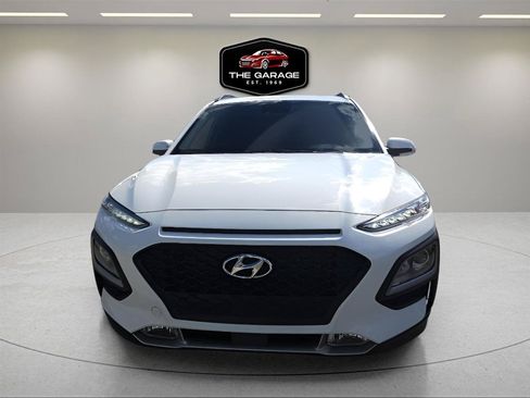 Used 2018 Hyundai Kona SEL w/ SEL Tech Package 02 FWD image 2