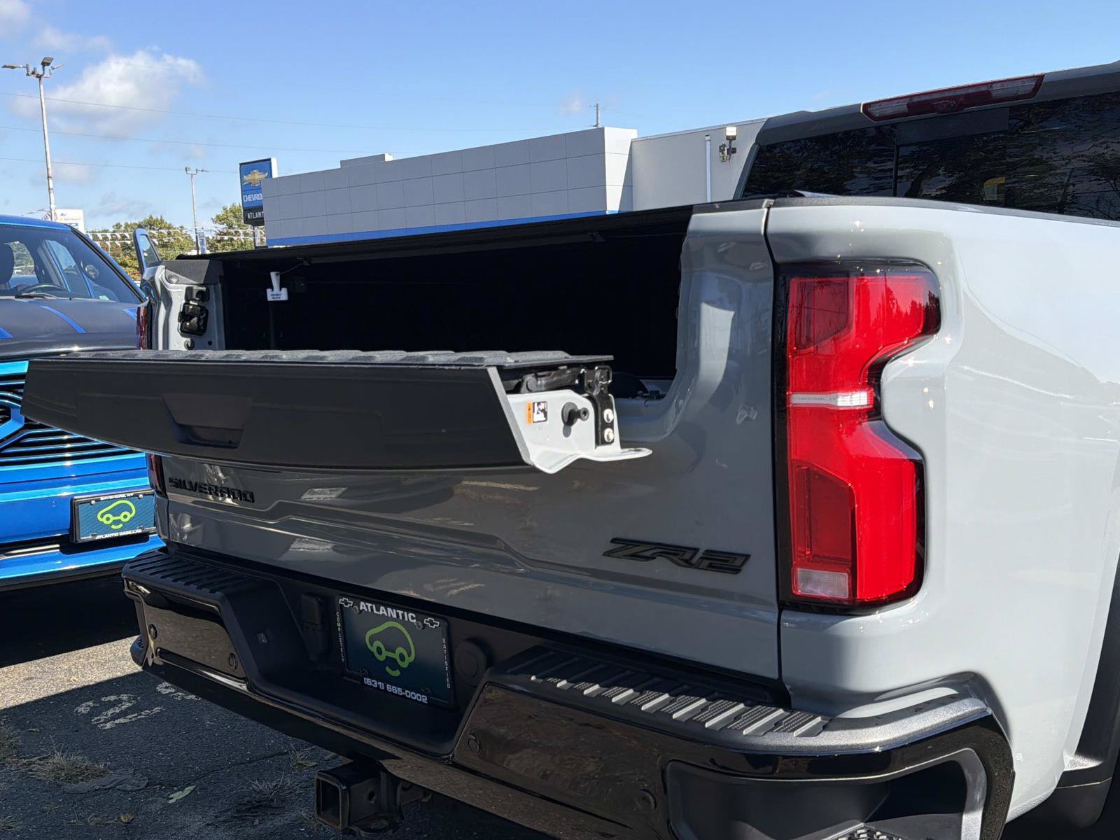 Certified 2025 Chevrolet Silverado 2500 ZR2 w/ Technology Package AWD/4WD image 6