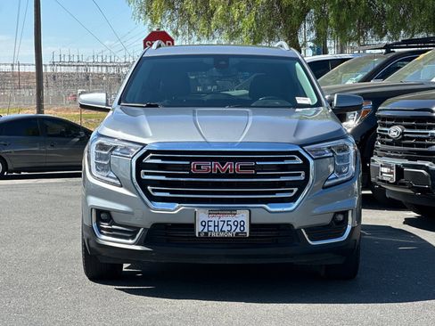 Used 2023 GMC Terrain SLT image 9