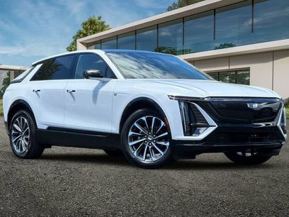 New 2026 Cadillac Lyriq Sport w/ LPO, Floor Liner Package