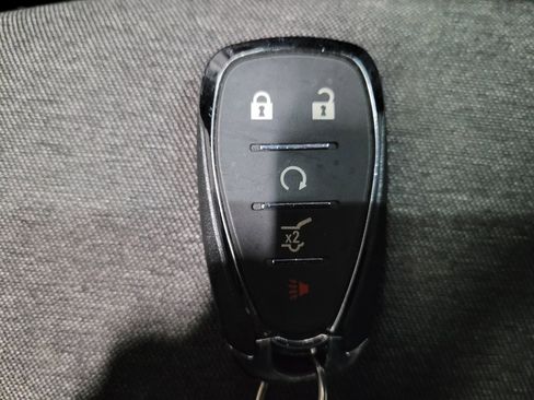 Used 2023 Chevrolet Equinox LT w/ Driver Convenience Package image 32