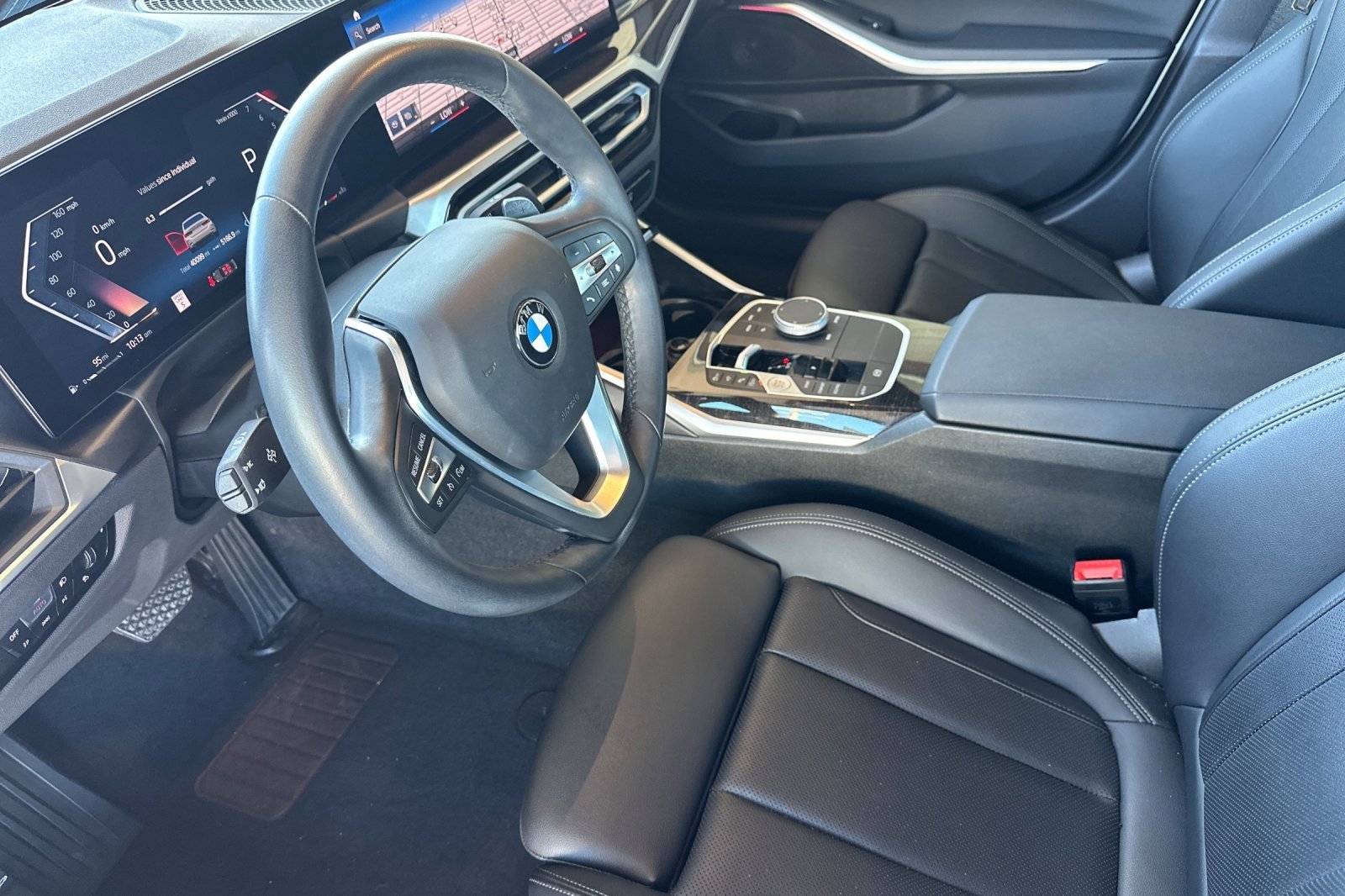 Used 2024 BMW 330i Sedan w/ Convenience Package RWD image 9