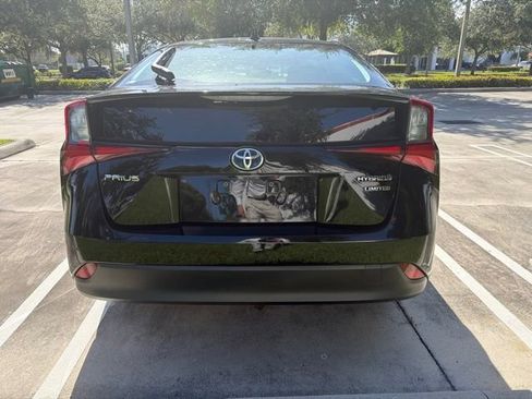 Used 2019 Toyota Prius Limited FWD image 6
