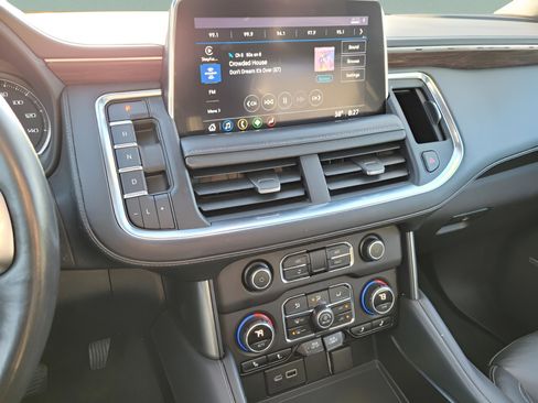 Used 2021 Chevrolet Tahoe LT image 16