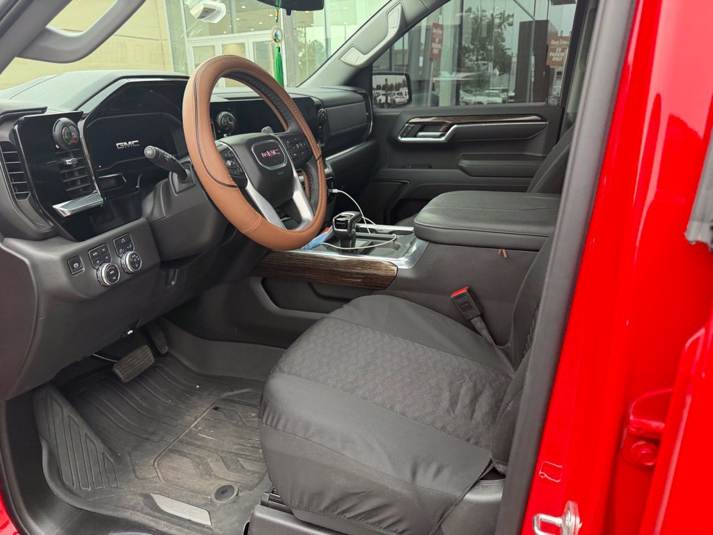Used 2024 GMC Sierra 1500 Elevation AWD/4WD image 7