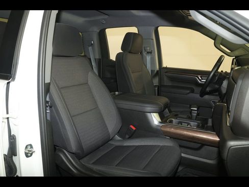 Used 2023 Chevrolet Silverado 1500 RST w/ Z71 Off-Road Package AWD/4WD image 32