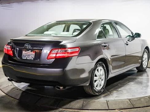 Used 2009 Toyota Camry LE image 9