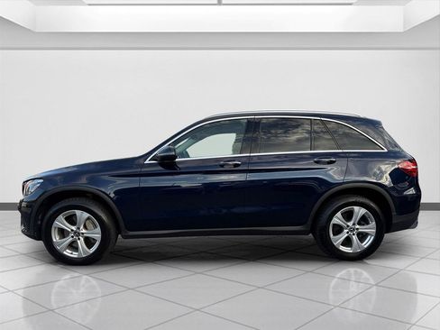 Used 2018 Mercedes-Benz GLC 300 4MATIC image 2