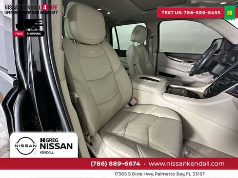 Used 2018 Cadillac Escalade Luxury image 31