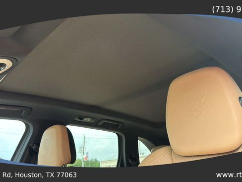 Used 2018 Porsche Cayenne AWD/4WD image 26