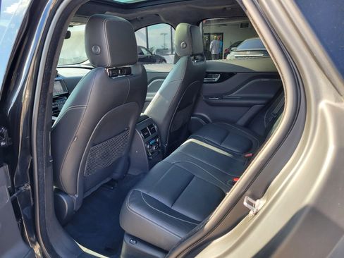 Used 2019 Jaguar F-PACE R-Sport AWD/4WD image 13